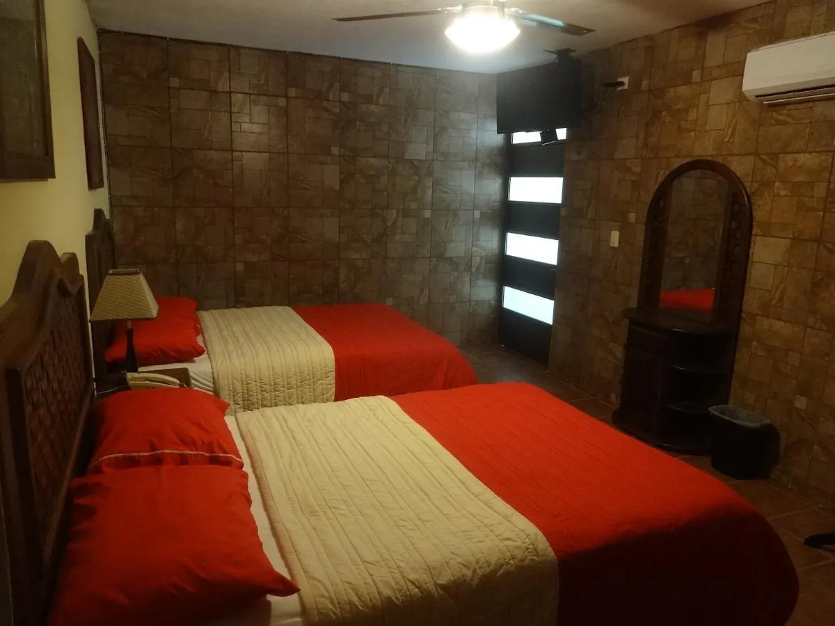 Mayan Chic Hotel Merida 2*,